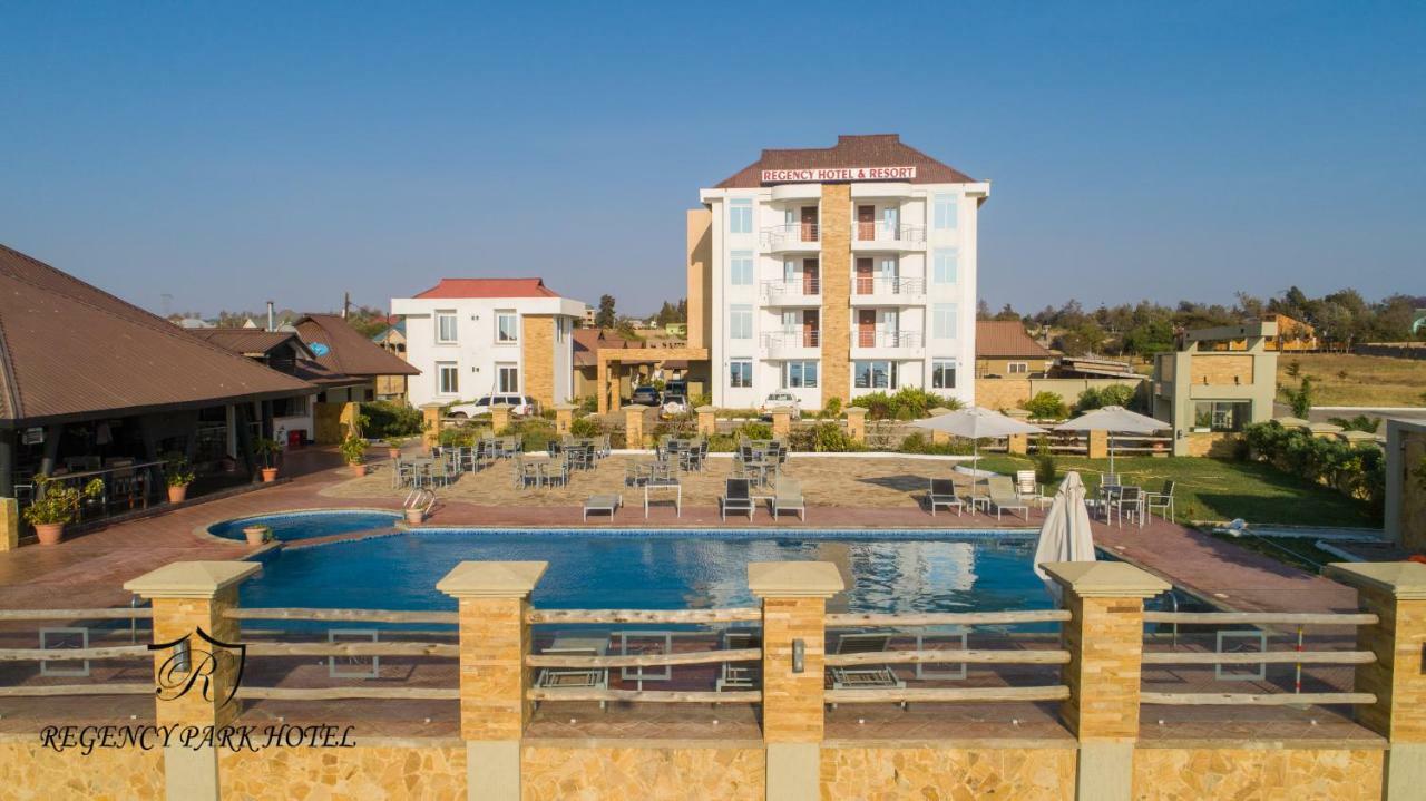 Regency Resort Singida ภายนอก รูปภาพ